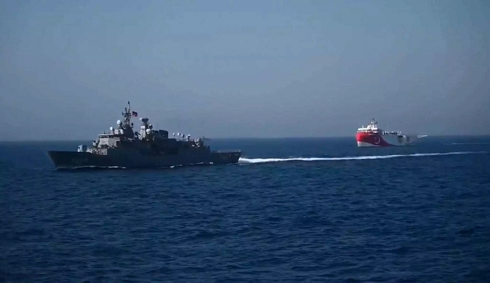 Η Ελλάδα περιμένει την Τουρκία για τις διερευνητικές – Παιχνίδια τακτικής, κρίσιμες επαφές και “κορόνες” από Ερντογάν