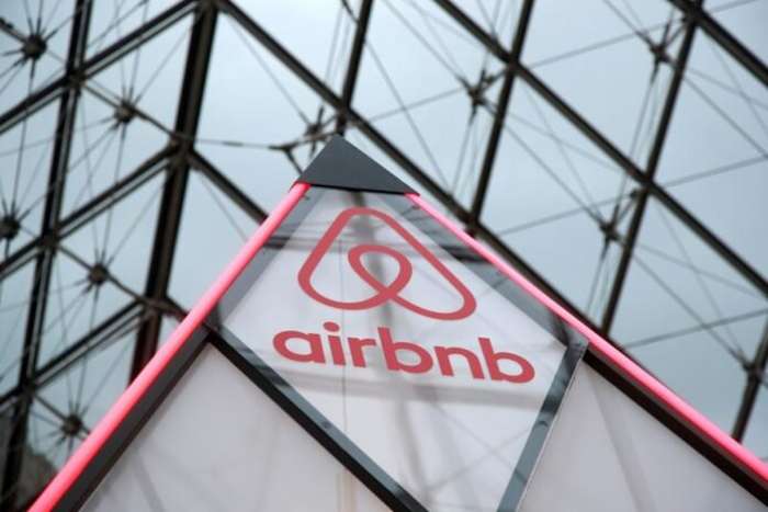 Έκρηξη οι κρατήσεις τύπου Airbnb το καλοκαίρι