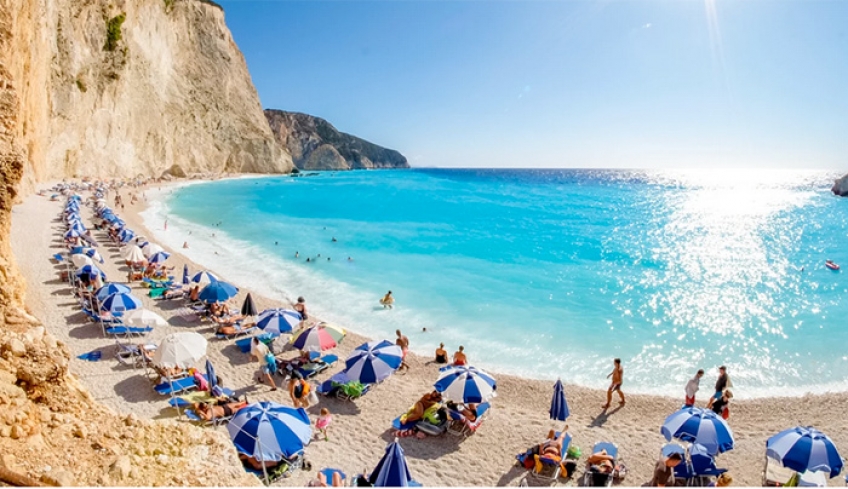 Γαλάζιες Σημαίες 2021: Στη 2η θέση παγκοσμίως η Ελλάδα -Ποιες είναι οι 545 «χρυσές» παραλίες [λίστα]