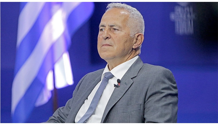 Εμπλοκή με Αποστολάκη- Δεν αποδέχεται τη θέση του υπουργού