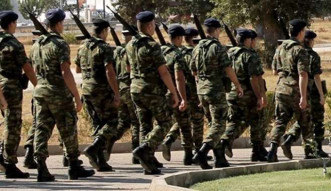 Διαψεύδει η κυβέρνηση τα περί αποστρατιωτικοποίησης των νησιών
