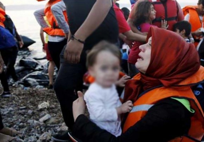 H Τουρκία «βλέπει» τους πρόσφυγες να περνούν…