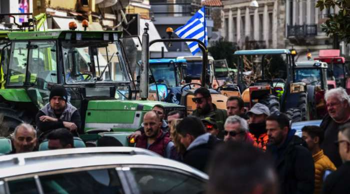 Αγρότες: Πυρετώδεις ετοιμασίες για την κάθοδο στην Αθήνα, αλλεπάλληλες συσκέψεις στην ΕΛΑΣ