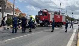 Πώς συνέβη το τροχαίο στη Ρόδο με θύματα μια 57χρονη μητέρα και την 26χρονη κόρη της – Άμορφη μάζα τα αυτοκίνητα | Photos
