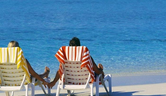 Μείωση 7% στις τουριστικές εισπράξεις τον Απρίλιο