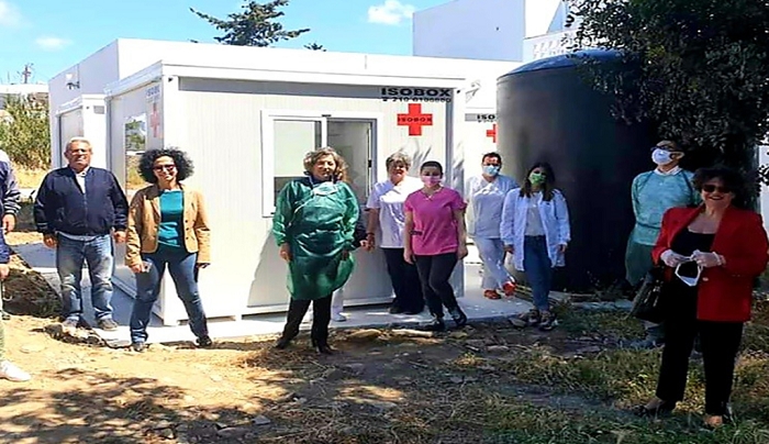 Παραδόθηκαν δύο θάλαμοι απομόνωσης στο Κέντρο Υγείας Τήνου από την Περιφέρεια Νοτίου Αιγαίου