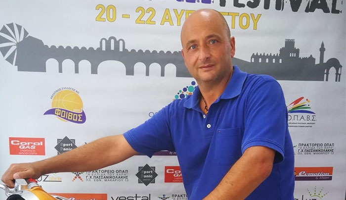 Ο κ. Δημήτρης Κανάκης ο τυχερός της κλήρωσης του Kos 3on3 Basketball Festival