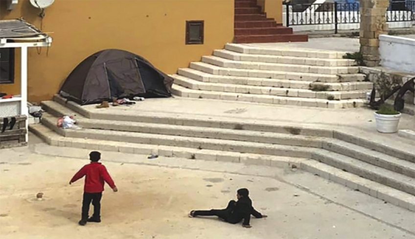 Πάνω από 100 πρόσφυγες και μετανάστες στο ακριτικό Καστελόριζο – Aνησυχούν οι κάτοικοι
