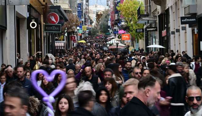 «Πρεμιέρα» αύριο (11/12) για το εορταστικό ωράριο των Χριστουγέννων στα εμπορικά καταστήματα