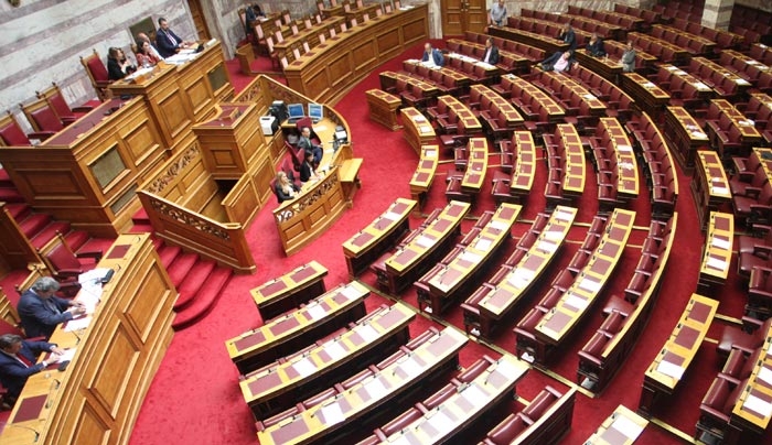 Κατατέθηκε στη Βουλή ο εκλογικός νόμος: ΔΕΙΤΕ ΤΙ ΠΕΡΙΛΑΜΒΑΝΕΙ