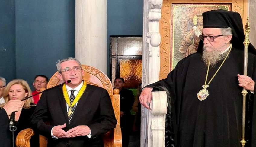 Ο Χρυσός Σταυρός του Οικουμενικού Πατριαρχείου απονεμήθηκε στον Γιώργο Χατζημάρκο, Περιφερειάρχη Νοτίου Αιγαίου