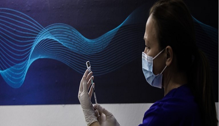 Πρόβλημα: Η Ευρώπη ξεμένει από εμβόλια - Μειώνει την παραγωγή και η AstraZenneca μετά την Pfizer