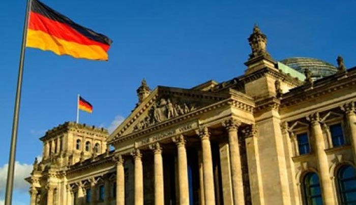 Suddeutsche Zeitung: Πως η Γερμανία κέρδισε 1,34 δισ. ευρώ από την ελληνική κρίση