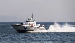 Εντοπίστηκαν 54 μετανάστες μετά από προσάραξη ιστιοφόρου στην Κω