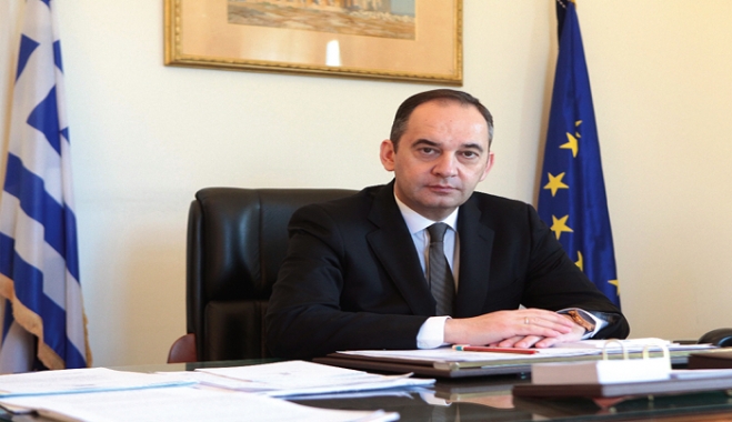 Πλακιωτάκης: Δεν θα ταξιδεύουν με 50% των επιβατών όλο το καλοκαίρι τα πλοία