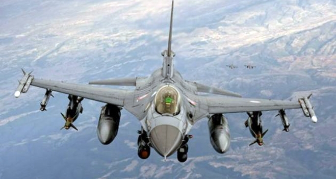 Παραλίγο &quot;θερμό&quot; επεισόδιο στην Αμοργό - Λίγα μέτρα πάνω από την τουρκική φρεγάτα τα F-16 της Ελληνικής Πολεμικής Αεροπορίας
