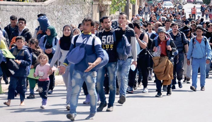 Απίστευτο: «Εχασαν» 100 μετανάστες που θα μεταφέρονταν στην Τουρκία