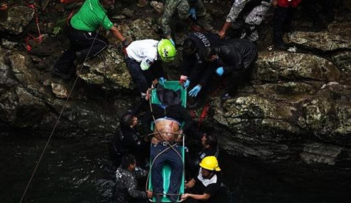 Τραγωδία στο Μεξικό με ποδοσφαιρική ομάδα – 20 νεκροί σε τροχαίο [εικόνες]