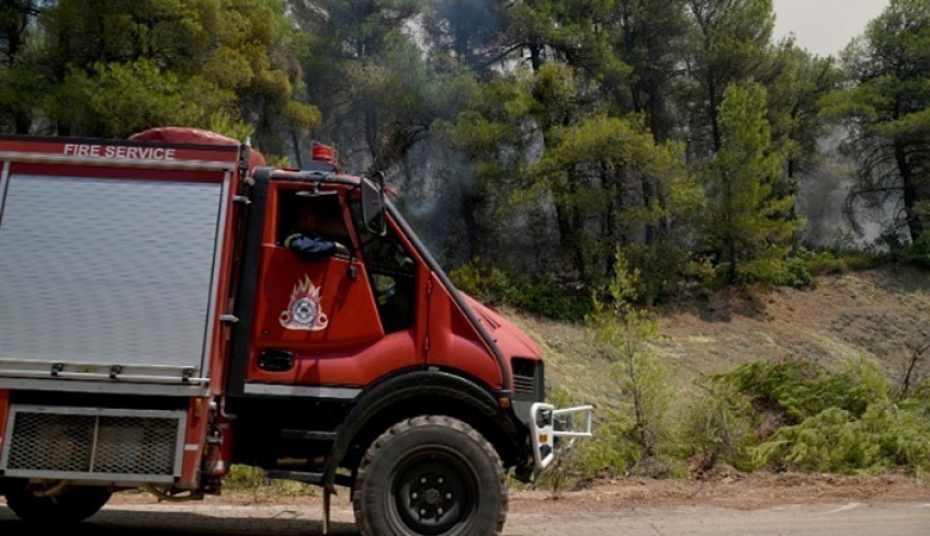 ΓΓΠΠ: Επείγουσα ειδοποίηση στους κατοίκους της Ρόδου για κίνδυνο πυρκαγιάς - Σε επιφυλακή Κως και Κάρπαθος
