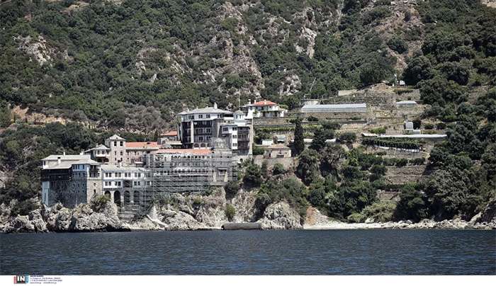 Στο Άγιο Όρος ο Β. Κικίλιας για αυτοψίες σε λιμένες – Έργα αναβάθμισης σε Μεγίστη Λαύρα και Ιβήρων