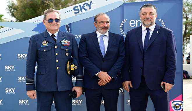 Η SKY express για μία ακόμη χρονιά τιμά την Πολεμική Αεροπορία