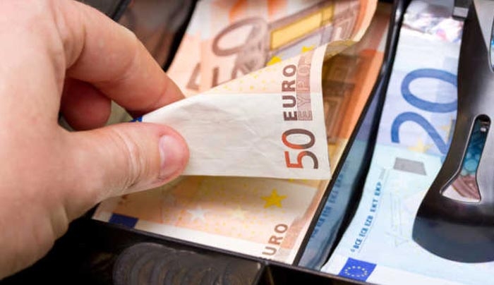 Στα 209 εκατ. ευρώ το “κούρεμα” στο μέρισμα δημοσίων υπαλλήλων
