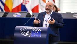 Σάκης Αρναούτογλου: Η ερημοποίηση δεν αρχίζει όταν εμφανιστεί η έρημος.