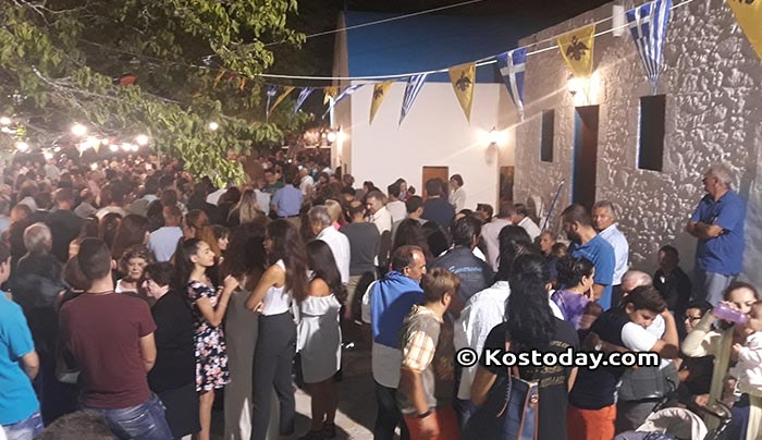 Με πολύ κόσμο, άφθονο φαγητό και χορό στο πανηγύρι του Αγίου Ιωάννη του Θυμιανού στην Κέφαλο (φωτό-βίντεο)