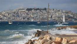 Καιρός σήμερα: 38άρια και ισχυροί βοριάδες – Τοπικές βροχές και καταιγίδες στα ηπειρωτικά