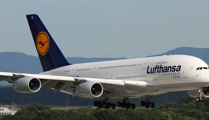 Προς κατάρρευση η Lufthansa – Ζητά πακέτο διάσωσης €10 δισ.