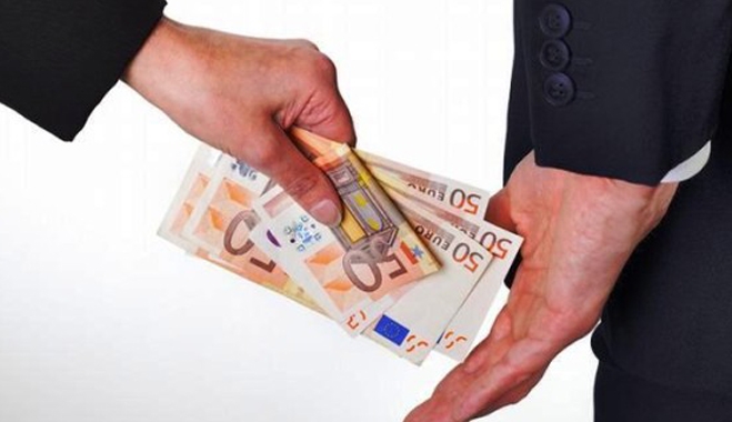 Της φυλακής τα σίδερα είναι για τους παραβάτες του...ΕΣΥ