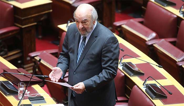 Άμεση αντίδραση Νικητιάδη για τον εκ νέου ακτοπλοϊκό αποκλεισμό της Κάσου