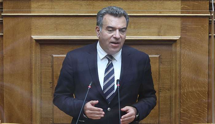 ΜΑΝΟΣ ΚΟΝΣΟΛΑΣ: « 7 θέσεις γιατρών στο νοσοκομείο της Κω»
