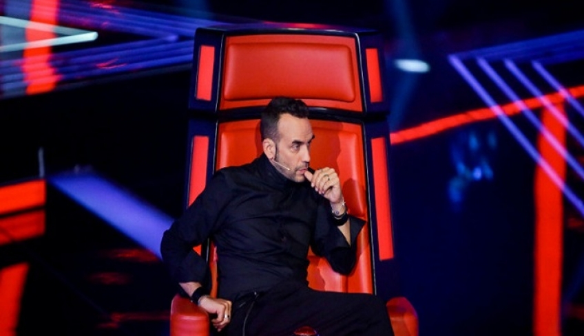 The Voice: Ο ντελιβεράς που ενθουσίασε τους κριτές -Μιμήθηκε τον Πάνο Μουζουράκη