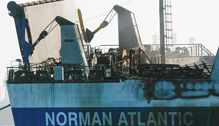 Νέο συγκλονιστικό υλικό από τη διάσωση στο Norman Atlantic – ΒΙΝΤΕΟ