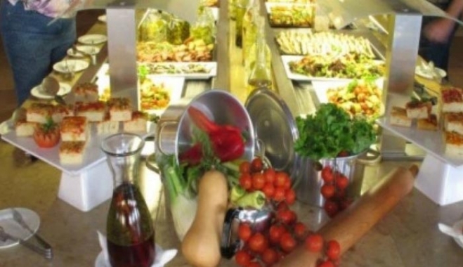 Η «δηλητηρίαση» θα τους κοστίσει το σπίτι τους – Την πάτησε ζευγάρι Βρετανών που μήνυσε ελληνικό ξενοδοχείο