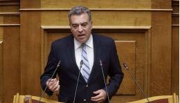 ΜΑΝΟΣ ΚΟΝΣΟΛΑΣ: «Προτάσεις για τη στήριξη των μελισσοκόμων στα νησιά»