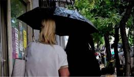 Καιρός σήμερα: Πτώση της θερμοκρασίας και βροχές σε όλη τη χώρα