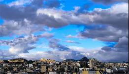 Καιρός σήμερα: Λιακάδα στις περισσότερες περιοχές – Τοπικές βροχές στα νοτιοανατολικά, βοριάδες στο Αιγαίο