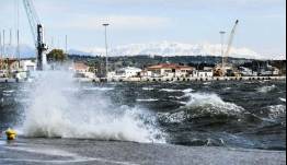 Καιρός σήμερα: Άνεμοι 6 μποφόρ στην Αττική, έως 38 βαθμούς η θερμοκρασία στη χώρα – Πού θα βρέξει