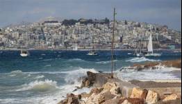 Καιρός σήμερα: 38άρια και ισχυροί βοριάδες – Τοπικές βροχές και καταιγίδες στα ηπειρωτικά